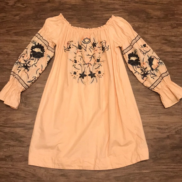 Free People Dresses & Skirts - Free People off the shoulder dress